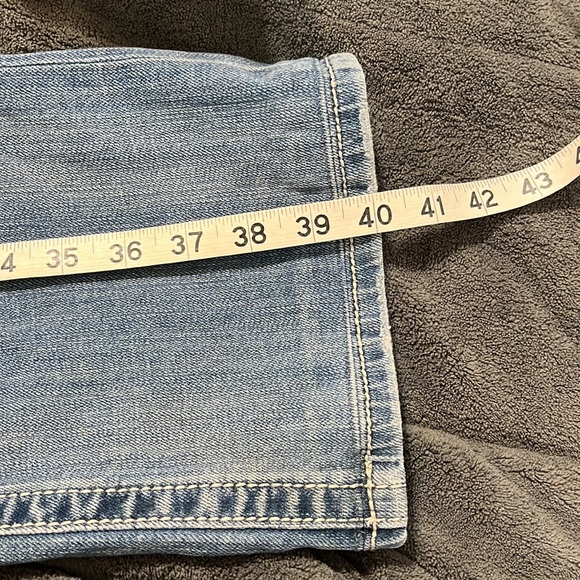 Miss Me jeans size 30 rhinestones distressed medium wash - Picture 11 of 11